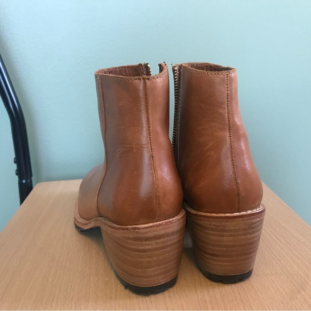Portland Leather Patina Bourbon Ankle Bootie (8) - Picture 6 of 9